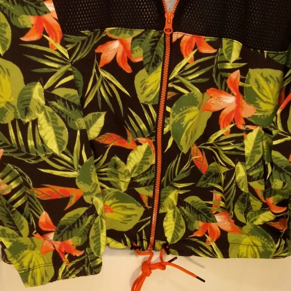 ASHLEY STEWART 2PC TROPICAL JACKET & CAPRI SET